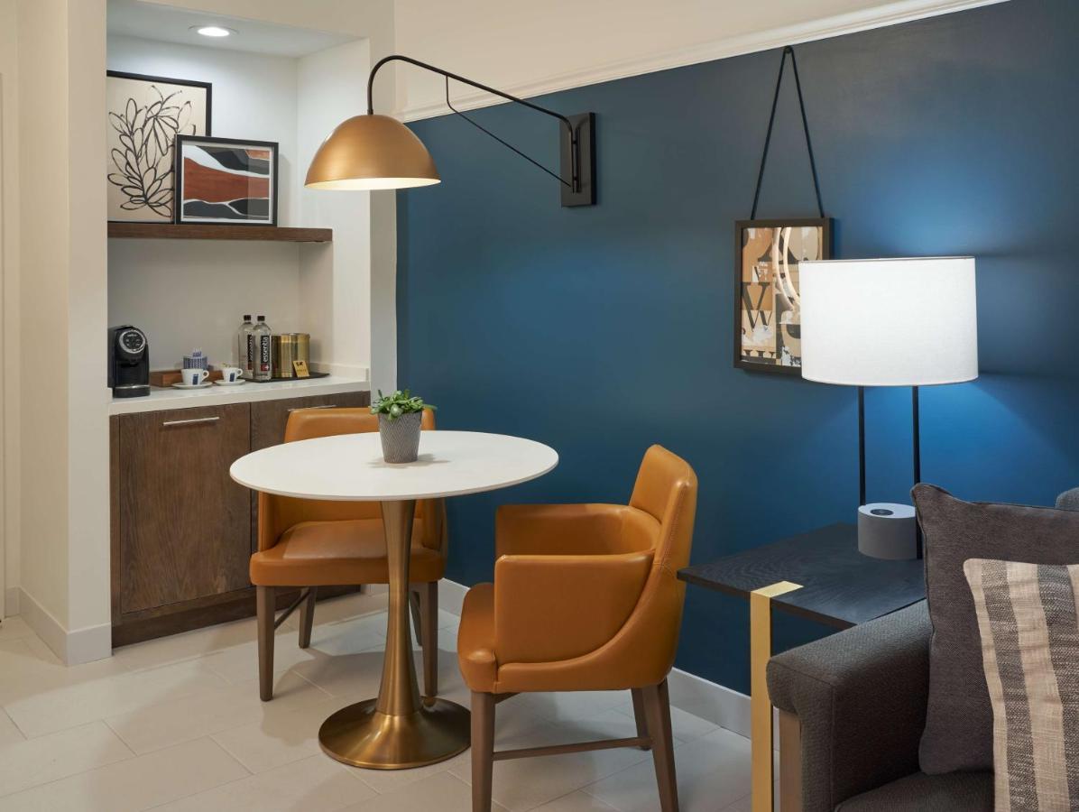 The Chifley Houston, Tapestry Collection By Hilton Hotel Exterior foto