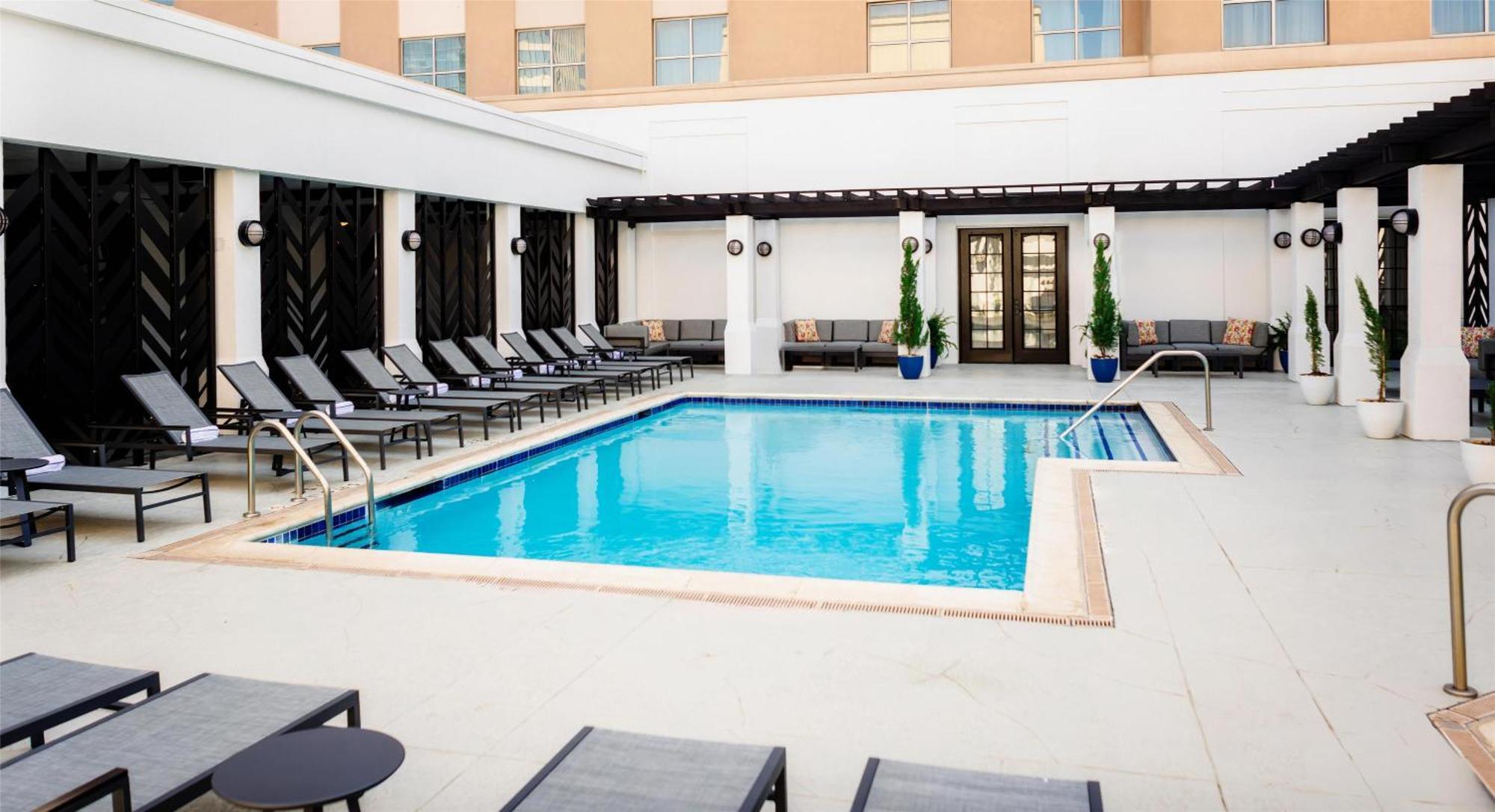 The Chifley Houston, Tapestry Collection By Hilton Hotel Exterior foto